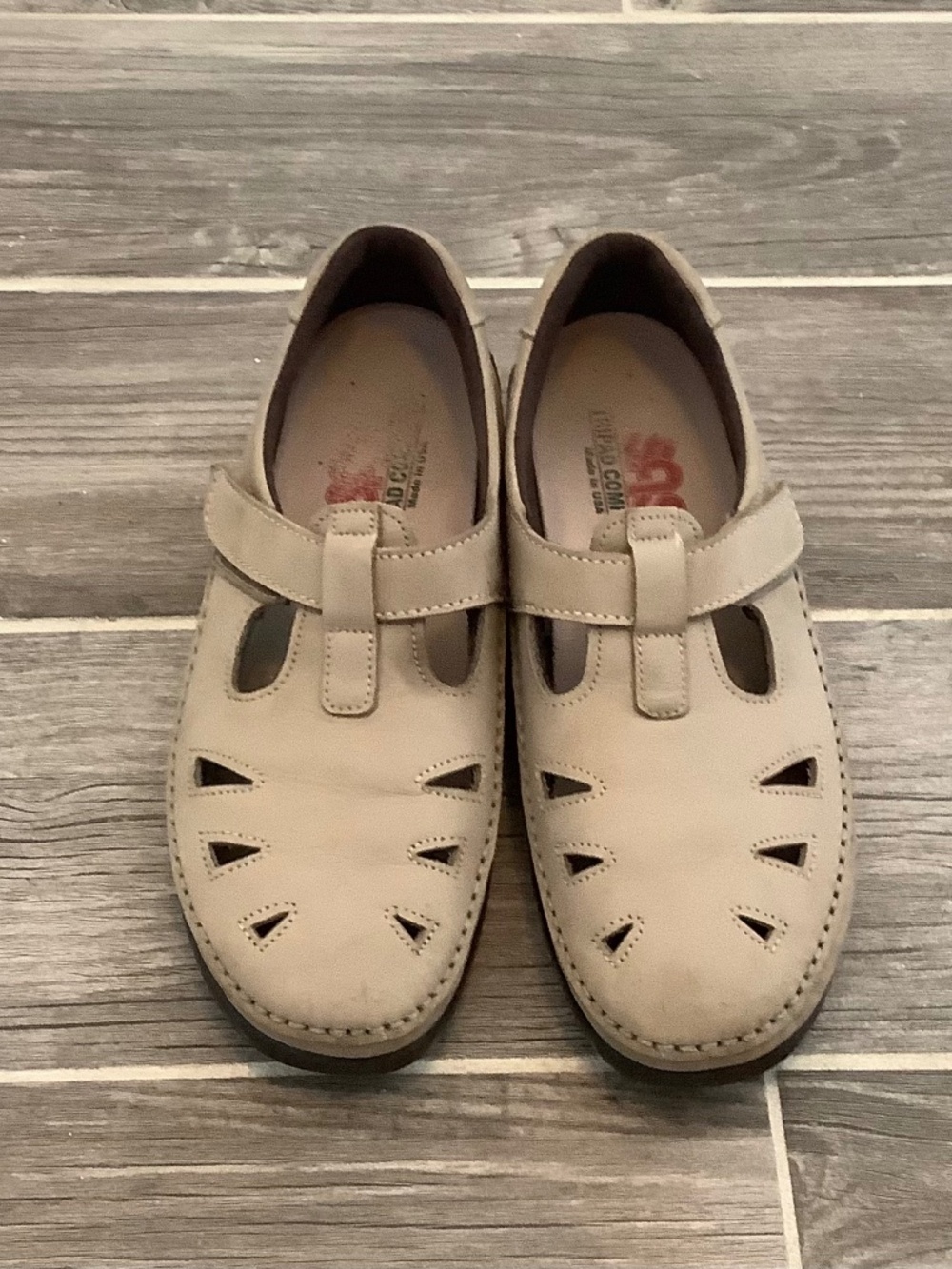 Sas Tripad Comfort Shoes Womens Size 8.5 M, Tan color, Genuine Leather.